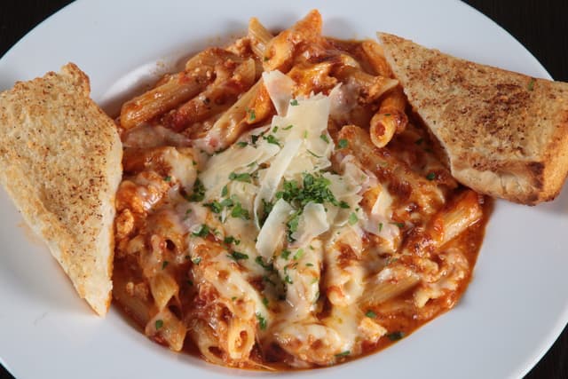 Three Chesse Baked Penne Pasta